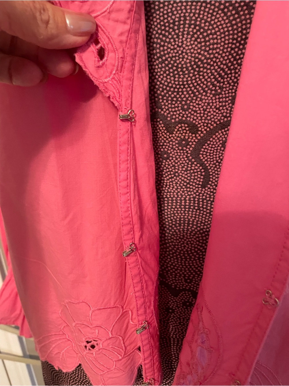 Free People Maisie Boho Pink Cotton Eyelet floral Embroidered Blouse Size M - Picture 8 of 12